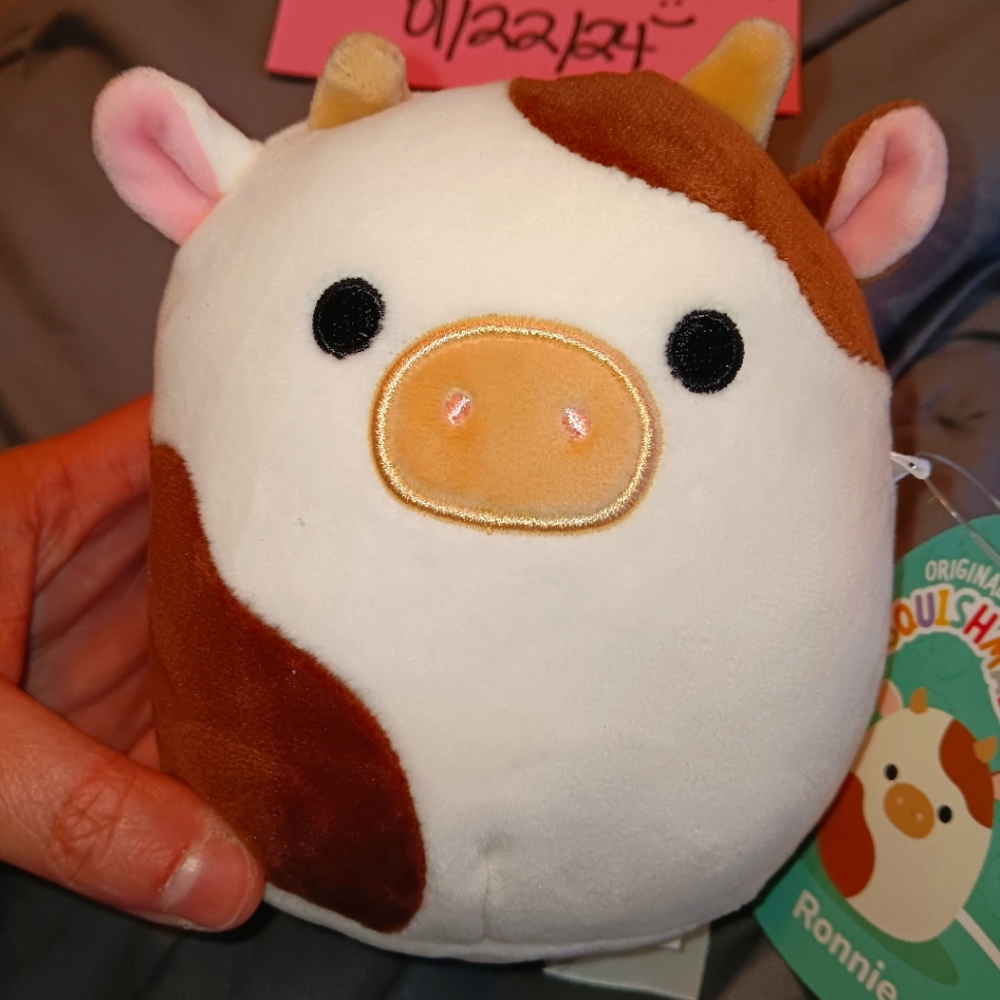 Squishmallow Ronnie the Cow 5" NWT